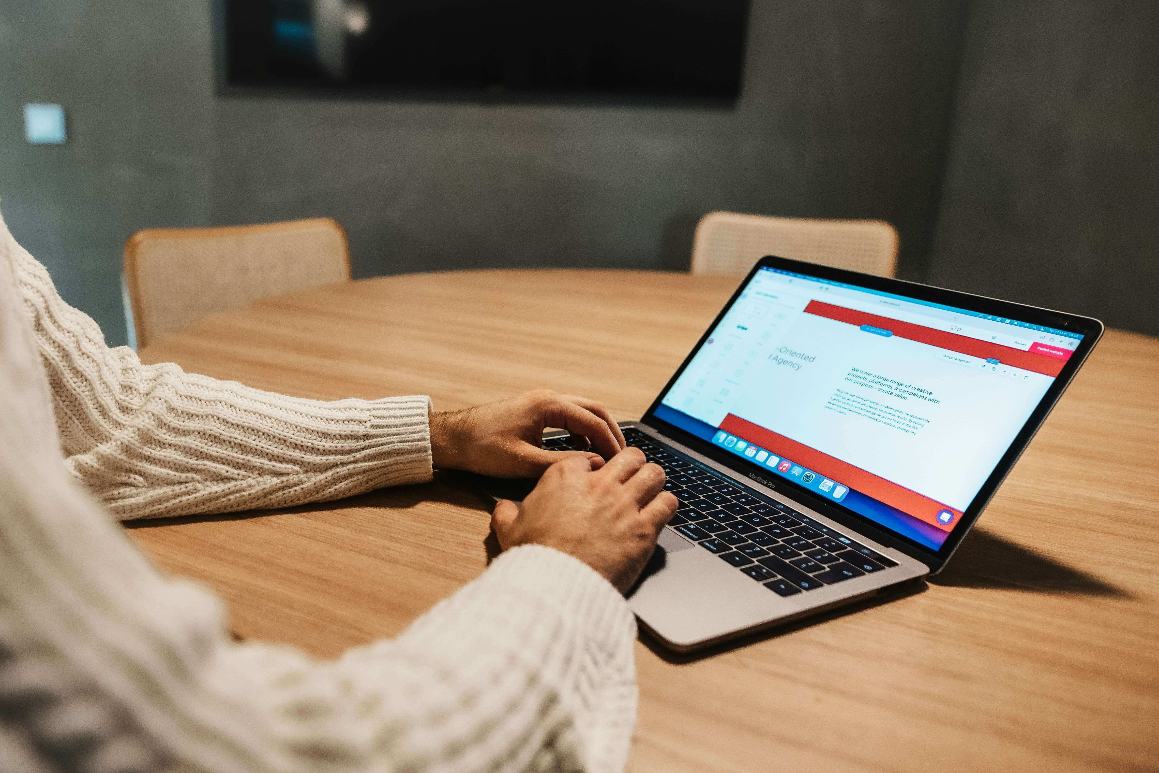 7 Strategies to Elevate E-Commerce Post-Purchase Retention