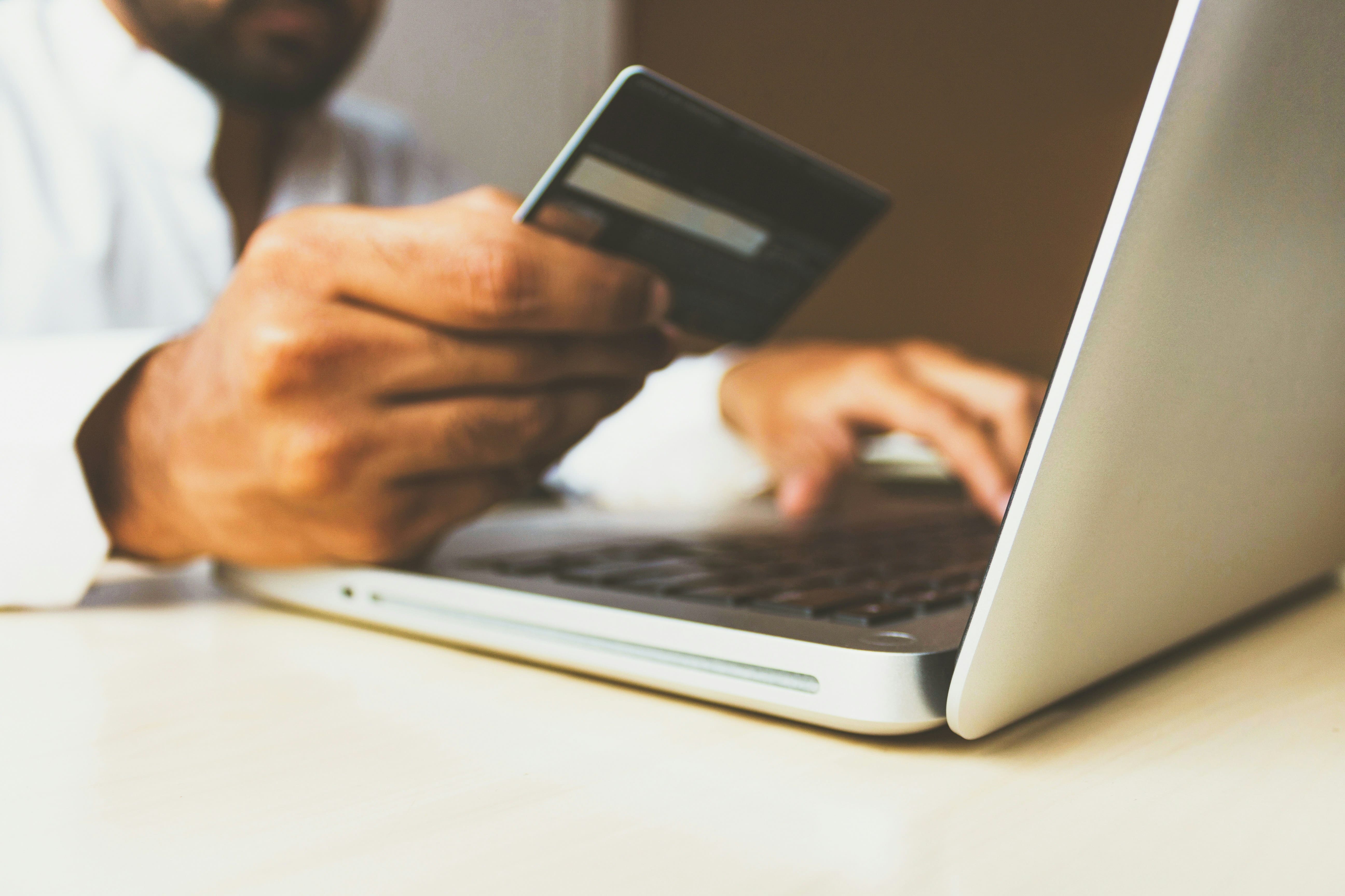 The Ultimate Guide to Minimizing E-Commerce Returns and Boosting Sales